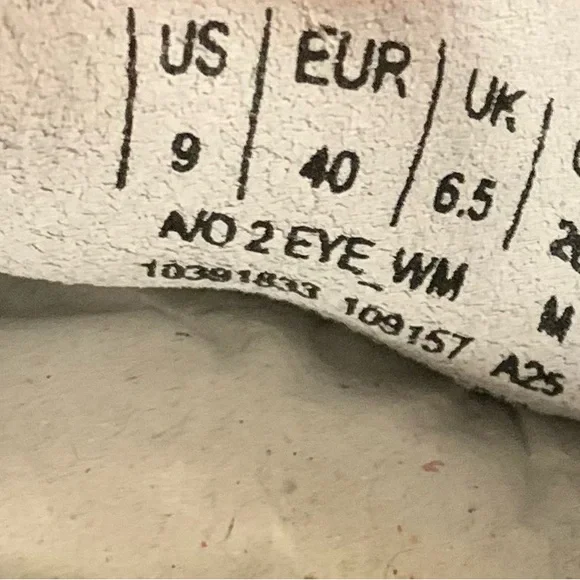 Sperry Cream leather Boat Shoes with Tan Laces - Picture 5 of 5